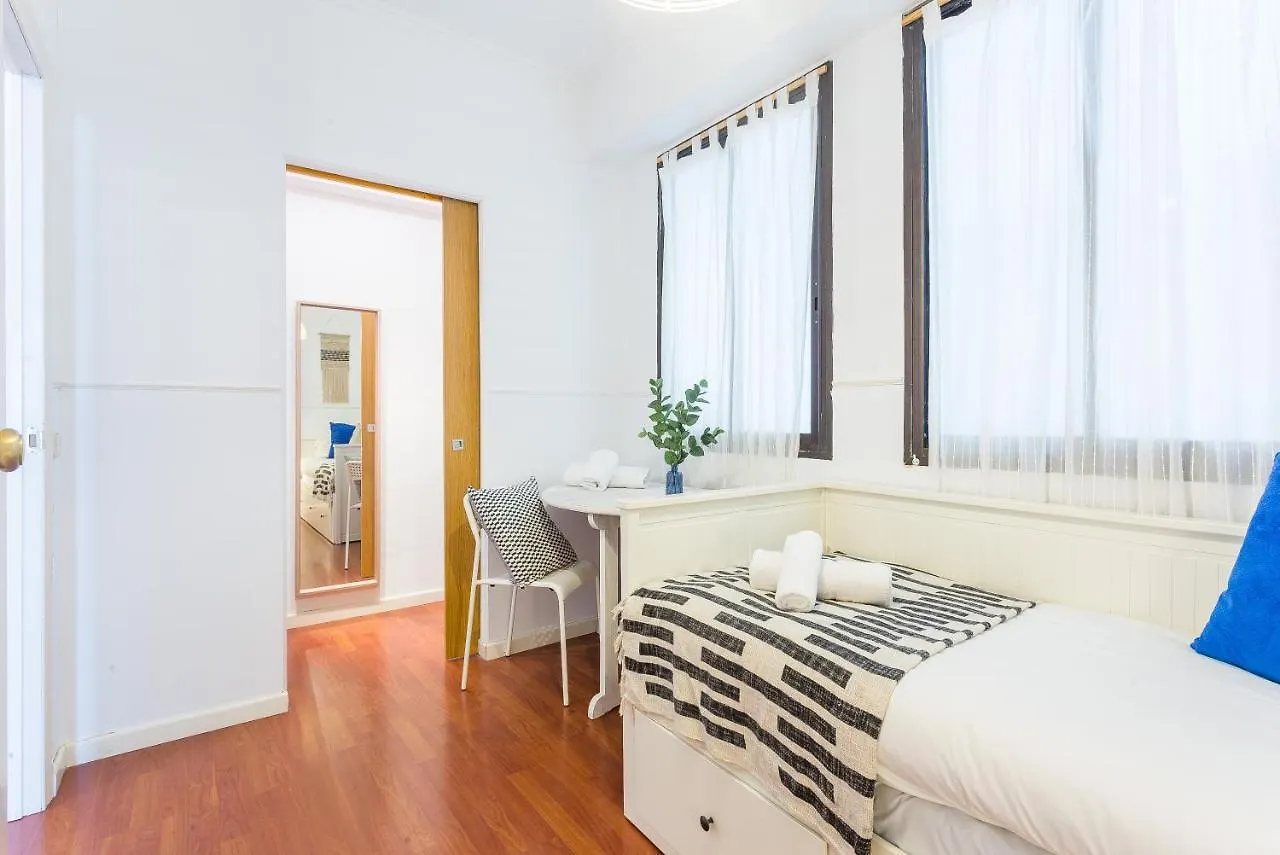 Lodging Apartments Illa Diagonal برشلونة 0*,